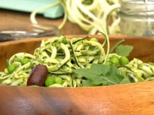 Zucchinipasta i mintpesto